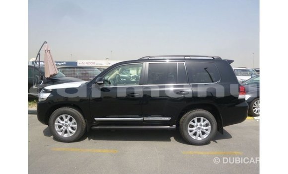 Buy Import Toyota Land Cruiser Black Car in Import - Dubai in Region of Bouenza Buy Import Toyota Land Cruiser Black Car in Import - Dubai in Region of Bouenza