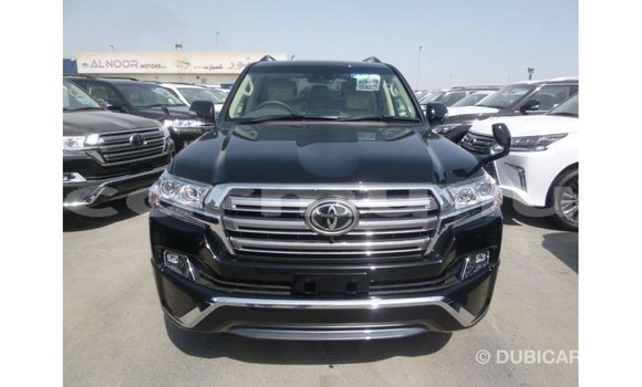 Acheter Import Voiture Toyota Land Cruiser Noir à Import - Dubai, Région de la Bouenza Acheter Import Voiture Toyota Land Cruiser Noir à Import - Dubai, Région de la Bouenza
