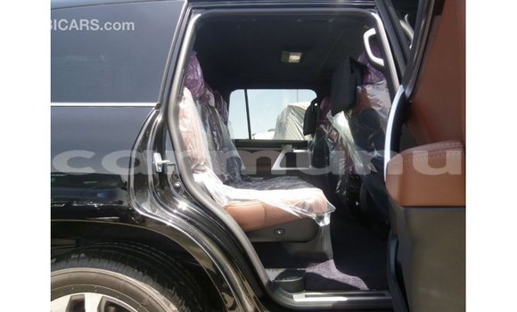 Buy Import Toyota Land Cruiser Black Car in Import - Dubai in Region of Bouenza Buy Import Toyota Land Cruiser Black Car in Import - Dubai in Region of Bouenza
