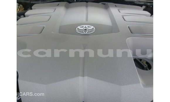 Buy Import Toyota Land Cruiser White Car in Import - Dubai in Region of Bouenza Buy Import Toyota Land Cruiser White Car in Import - Dubai in Region of Bouenza