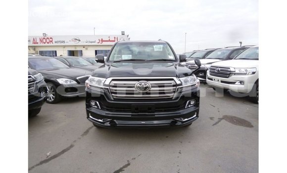 Buy Import Toyota Land Cruiser Black Car in Import - Dubai in Region of Bouenza Buy Import Toyota Land Cruiser Black Car in Import - Dubai in Region of Bouenza