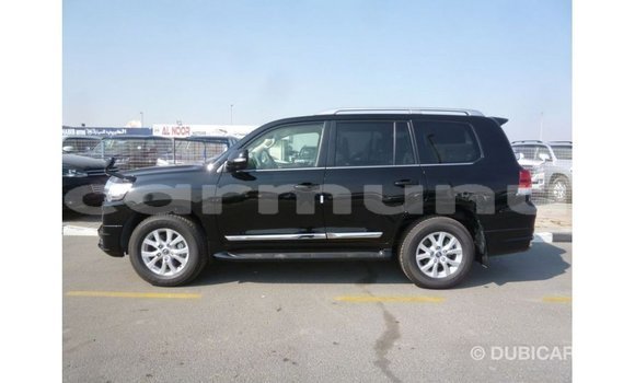 Buy Import Toyota Land Cruiser Black Car in Import - Dubai in Region of Bouenza Buy Import Toyota Land Cruiser Black Car in Import - Dubai in Region of Bouenza