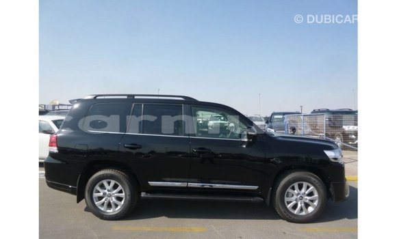 Acheter Import Voiture Toyota Land Cruiser Noir à Import - Dubai, Région de la Bouenza Acheter Import Voiture Toyota Land Cruiser Noir à Import - Dubai, Région de la Bouenza
