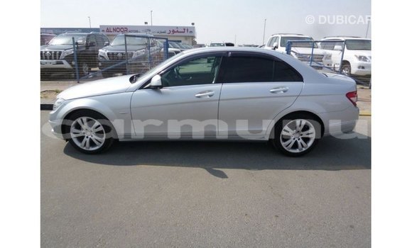 Buy Import Mercedes-Benz 200 Other Car in Import - Dubai in Region of Bouenza Buy Import Mercedes-Benz 200 Other Car in Import - Dubai in Region of Bouenza
