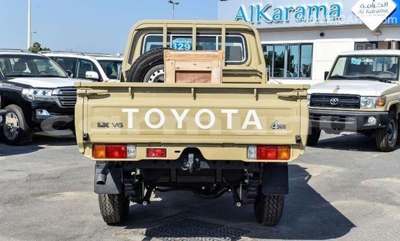 Acheter Import Voiture Toyota Land Cruiser Beige à Import - Dubai, Région de la Bouenza Acheter Import Voiture Toyota Land Cruiser Beige à Import - Dubai, Région de la Bouenza