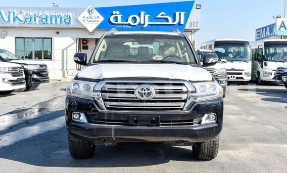 Acheter Import Voiture Toyota Land Cruiser Noir à Import - Dubai, Région de la Bouenza Acheter Import Voiture Toyota Land Cruiser Noir à Import - Dubai, Région de la Bouenza