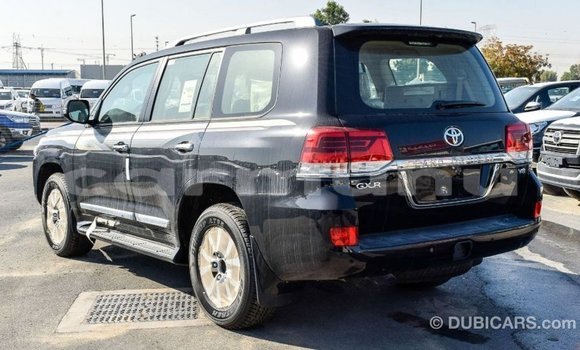 Acheter Import Voiture Toyota Land Cruiser Noir à Import - Dubai, Région de la Bouenza Acheter Import Voiture Toyota Land Cruiser Noir à Import - Dubai, Région de la Bouenza