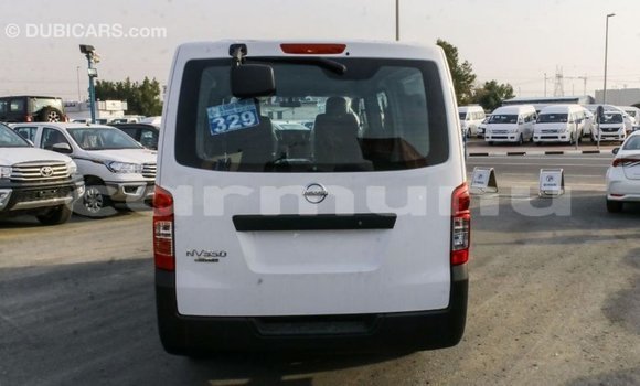 Acheter Import Voiture Nissan Urvan Blanc à Import - Dubai, Région de la Bouenza Acheter Import Voiture Nissan Urvan Blanc à Import - Dubai, Région de la Bouenza