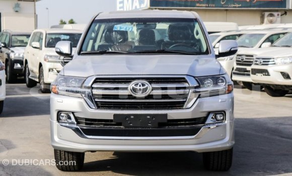 Acheter Import Voiture Toyota Land Cruiser Autre à Import - Dubai, Région de la Bouenza Acheter Import Voiture Toyota Land Cruiser Autre à Import - Dubai, Région de la Bouenza