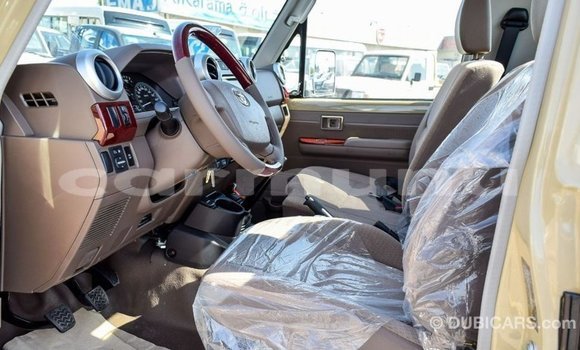 Buy Import Toyota Land Cruiser Beige Car in Import - Dubai in Region of Bouenza Buy Import Toyota Land Cruiser Beige Car in Import - Dubai in Region of Bouenza