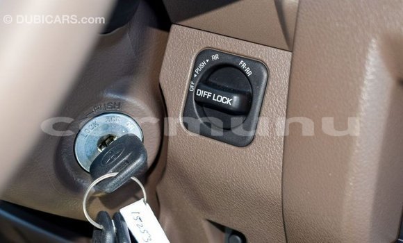 Buy Import Toyota Land Cruiser Beige Car in Import - Dubai in Region of Bouenza Buy Import Toyota Land Cruiser Beige Car in Import - Dubai in Region of Bouenza