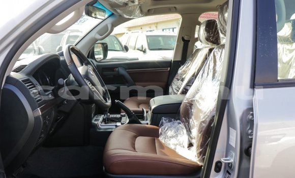 Acheter Import Voiture Toyota Land Cruiser Autre à Import - Dubai, Région de la Bouenza Acheter Import Voiture Toyota Land Cruiser Autre à Import - Dubai, Région de la Bouenza