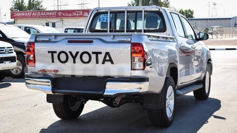 Big with watermark toyota hilux region de la bouenza import dubai 3206