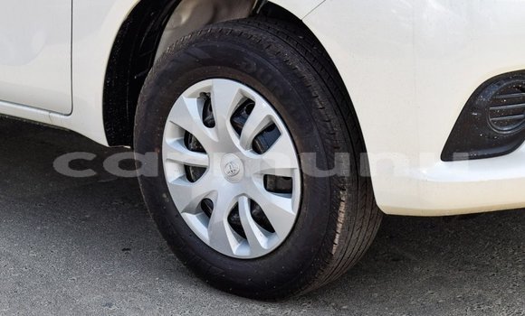 Acheter Import Voiture Toyota Hilux Blanc à Import - Dubai, Région de la Bouenza Acheter Import Voiture Toyota Hilux Blanc à Import - Dubai, Région de la Bouenza