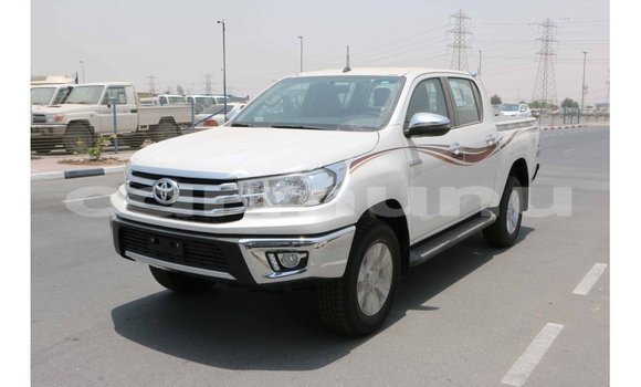 Buy Import Toyota Hilux White Car in Import - Dubai in Region of Bouenza Buy Import Toyota Hilux White Car in Import - Dubai in Region of Bouenza