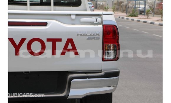 Buy Import Toyota Hilux White Car in Import - Dubai in Region of Bouenza Buy Import Toyota Hilux White Car in Import - Dubai in Region of Bouenza