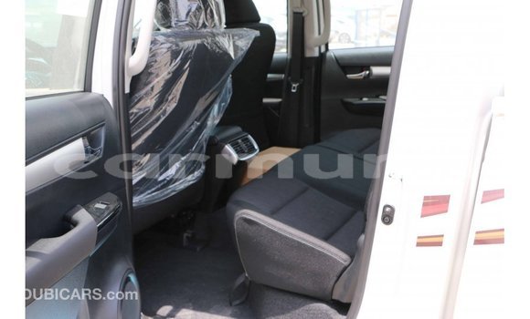 Buy Import Toyota Hilux White Car in Import - Dubai in Region of Bouenza Buy Import Toyota Hilux White Car in Import - Dubai in Region of Bouenza