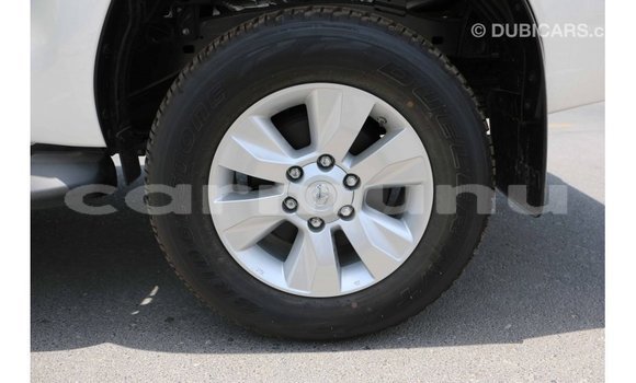 Buy Import Toyota Hilux White Car in Import - Dubai in Region of Bouenza Buy Import Toyota Hilux White Car in Import - Dubai in Region of Bouenza
