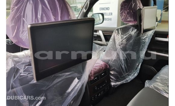 Acheter Import Voiture Toyota Land Cruiser Noir à Import - Dubai, Région de la Bouenza Acheter Import Voiture Toyota Land Cruiser Noir à Import - Dubai, Région de la Bouenza