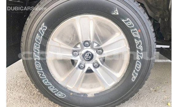 Buy Import Toyota Land Cruiser Black Car in Import - Dubai in Region of Bouenza Buy Import Toyota Land Cruiser Black Car in Import - Dubai in Region of Bouenza