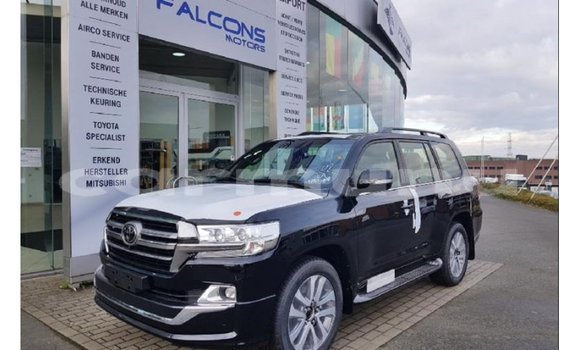 Buy Import Toyota Land Cruiser Black Car in Import - Dubai in Region of Bouenza Buy Import Toyota Land Cruiser Black Car in Import - Dubai in Region of Bouenza
