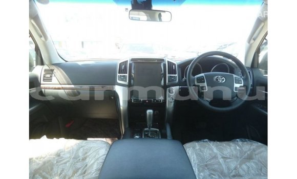Buy Import Toyota Land Cruiser Other Car in Import - Dubai in Region of Bouenza Buy Import Toyota Land Cruiser Other Car in Import - Dubai in Region of Bouenza