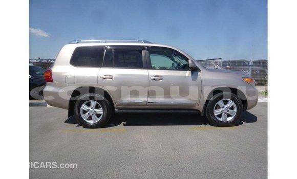 Buy Import Toyota Land Cruiser Other Car in Import - Dubai in Region of Bouenza Buy Import Toyota Land Cruiser Other Car in Import - Dubai in Region of Bouenza