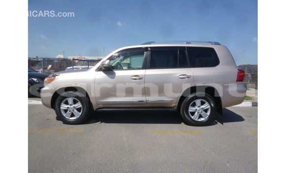 Buy Import Toyota Land Cruiser Other Car in Import - Dubai in Region of Bouenza Buy Import Toyota Land Cruiser Other Car in Import - Dubai in Region of Bouenza