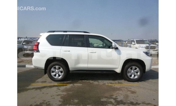 Buy Import Toyota Prado White Car in Import - Dubai in Region of Bouenza Buy Import Toyota Prado White Car in Import - Dubai in Region of Bouenza
