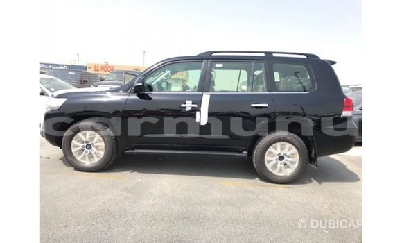 Acheter Import Voiture Toyota Land Cruiser Noir à Import - Dubai, Région de la Bouenza Acheter Import Voiture Toyota Land Cruiser Noir à Import - Dubai, Région de la Bouenza