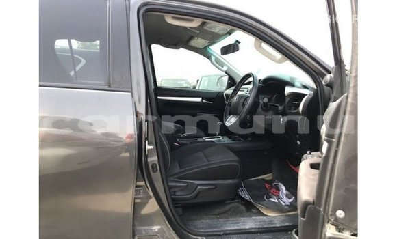 Buy Import Toyota Hilux Black Car in Import - Dubai in Region of Bouenza Buy Import Toyota Hilux Black Car in Import - Dubai in Region of Bouenza