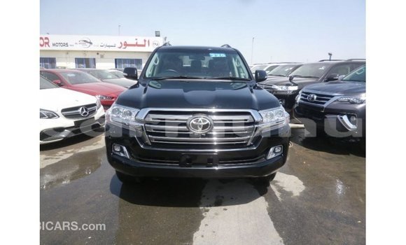 Buy Import Toyota Land Cruiser Black Car in Import - Dubai in Region of Bouenza Buy Import Toyota Land Cruiser Black Car in Import - Dubai in Region of Bouenza