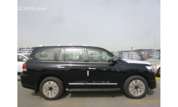 Acheter Import Voiture Toyota Land Cruiser Noir à Import - Dubai, Région de la Bouenza Acheter Import Voiture Toyota Land Cruiser Noir à Import - Dubai, Région de la Bouenza