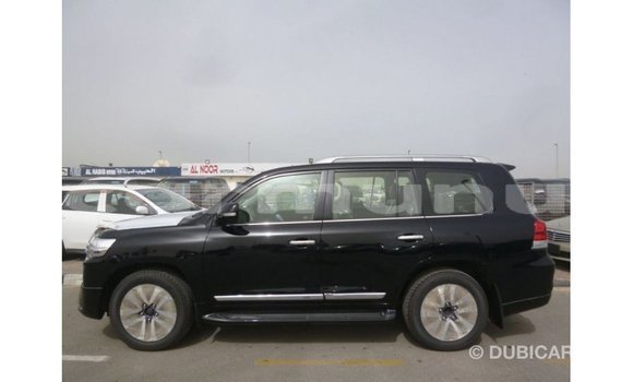 Acheter Import Voiture Toyota Land Cruiser Noir à Import - Dubai, Région de la Bouenza Acheter Import Voiture Toyota Land Cruiser Noir à Import - Dubai, Région de la Bouenza