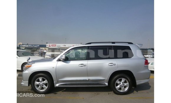 Acheter Import Voiture Toyota Land Cruiser Autre à Import - Dubai, Région de la Bouenza Acheter Import Voiture Toyota Land Cruiser Autre à Import - Dubai, Région de la Bouenza