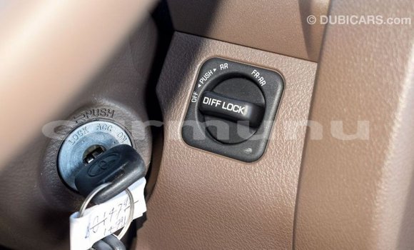 Acheter Import Voiture Toyota Land Cruiser Beige à Import - Dubai, Région de la Bouenza Acheter Import Voiture Toyota Land Cruiser Beige à Import - Dubai, Région de la Bouenza
