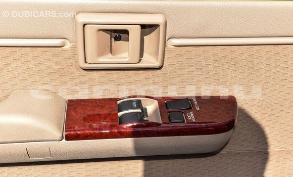 Acheter Import Voiture Toyota Land Cruiser Beige à Import - Dubai, Région de la Bouenza Acheter Import Voiture Toyota Land Cruiser Beige à Import - Dubai, Région de la Bouenza