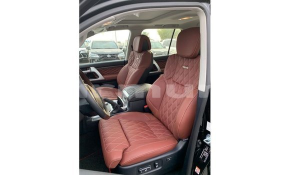 Buy Import Toyota Land Cruiser Black Car in Import - Dubai in Region of Bouenza Buy Import Toyota Land Cruiser Black Car in Import - Dubai in Region of Bouenza