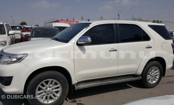 Acheter Import Voiture Toyota Fortuner Blanc à Import - Dubai, Région de la Bouenza Acheter Import Voiture Toyota Fortuner Blanc à Import - Dubai, Région de la Bouenza
