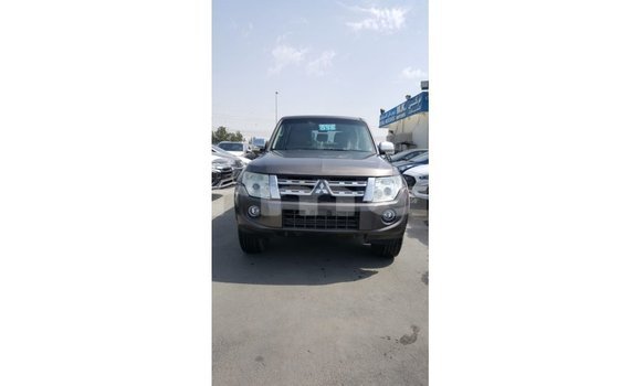 Buy Import Mitsubishi Pajero Brown Car in Import - Dubai in Region of Bouenza Buy Import Mitsubishi Pajero Brown Car in Import - Dubai in Region of Bouenza