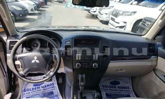 Buy Import Mitsubishi Pajero Brown Car in Import - Dubai in Region of Bouenza Buy Import Mitsubishi Pajero Brown Car in Import - Dubai in Region of Bouenza