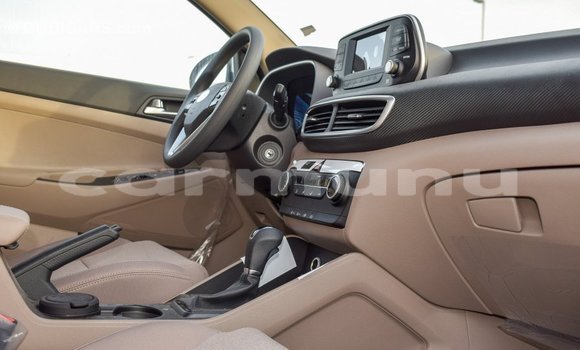 Buy Import Hyundai Tucson White Car in Import - Dubai in Region of Bouenza Buy Import Hyundai Tucson White Car in Import - Dubai in Region of Bouenza
