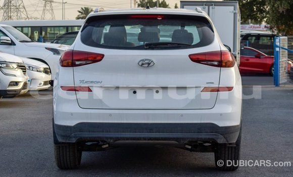 Buy Import Hyundai Tucson White Car in Import - Dubai in Region of Bouenza Buy Import Hyundai Tucson White Car in Import - Dubai in Region of Bouenza