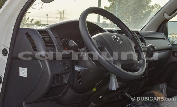 Buy Import Toyota Hiace White Car in Import - Dubai in Region of Bouenza Buy Import Toyota Hiace White Car in Import - Dubai in Region of Bouenza