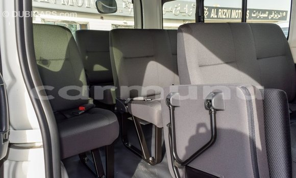 Buy Import Toyota Hiace White Car in Import - Dubai in Region of Bouenza Buy Import Toyota Hiace White Car in Import - Dubai in Region of Bouenza