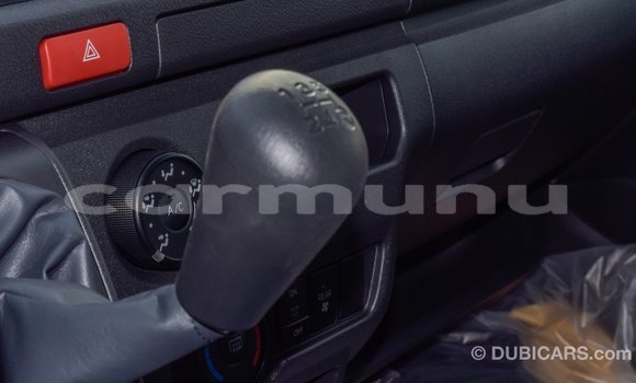 Buy Import Toyota Hiace White Car in Import - Dubai in Region of Bouenza Buy Import Toyota Hiace White Car in Import - Dubai in Region of Bouenza