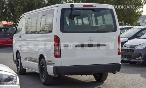 Buy Import Toyota Hiace White Car in Import - Dubai in Region of Bouenza Buy Import Toyota Hiace White Car in Import - Dubai in Region of Bouenza