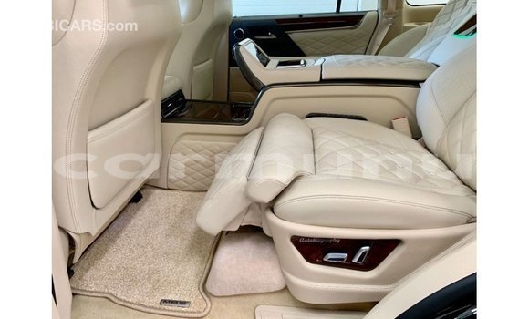 Acheter Import Voiture Lexus LX Noir à Import - Dubai, Région de la Bouenza Acheter Import Voiture Lexus LX Noir à Import - Dubai, Région de la Bouenza