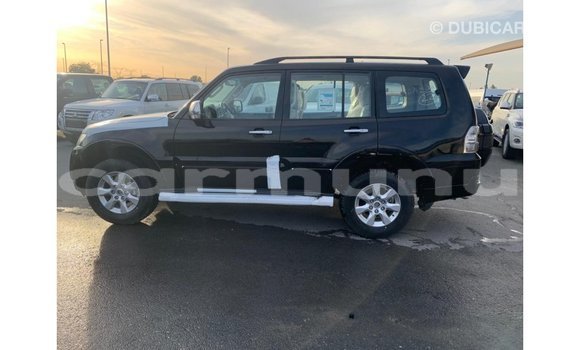 Buy Import Mitsubishi Pajero Black Car in Import - Dubai in Region of Bouenza Buy Import Mitsubishi Pajero Black Car in Import - Dubai in Region of Bouenza