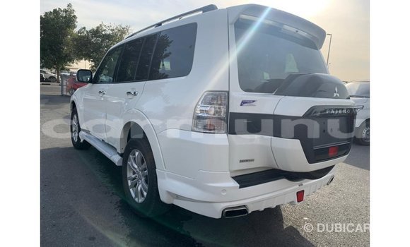 Buy Import Mitsubishi Pajero White Car in Import - Dubai in Region of Bouenza Buy Import Mitsubishi Pajero White Car in Import - Dubai in Region of Bouenza